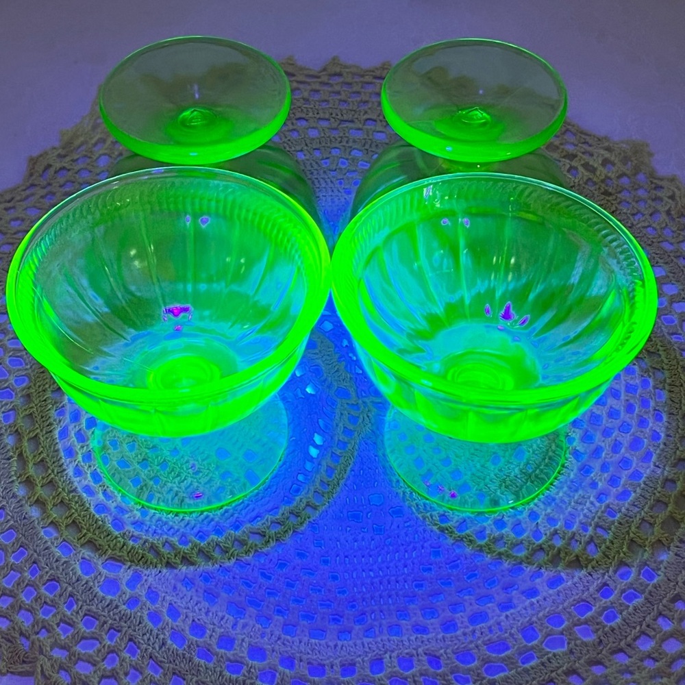 Set of 4 Uranium Glass Sherbet Cups Federal Glass Colonial Fluted Rope Green